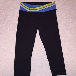 Lululemon reversible Wunder Under crop leggings